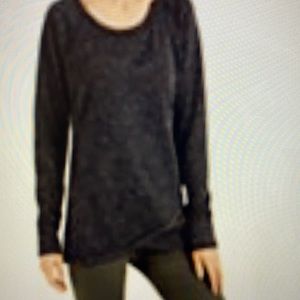 NWT Ideology Snit Crossover -Hem Top Large
